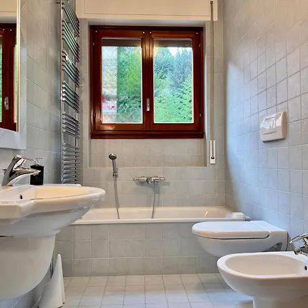 Dave Luxury View Como